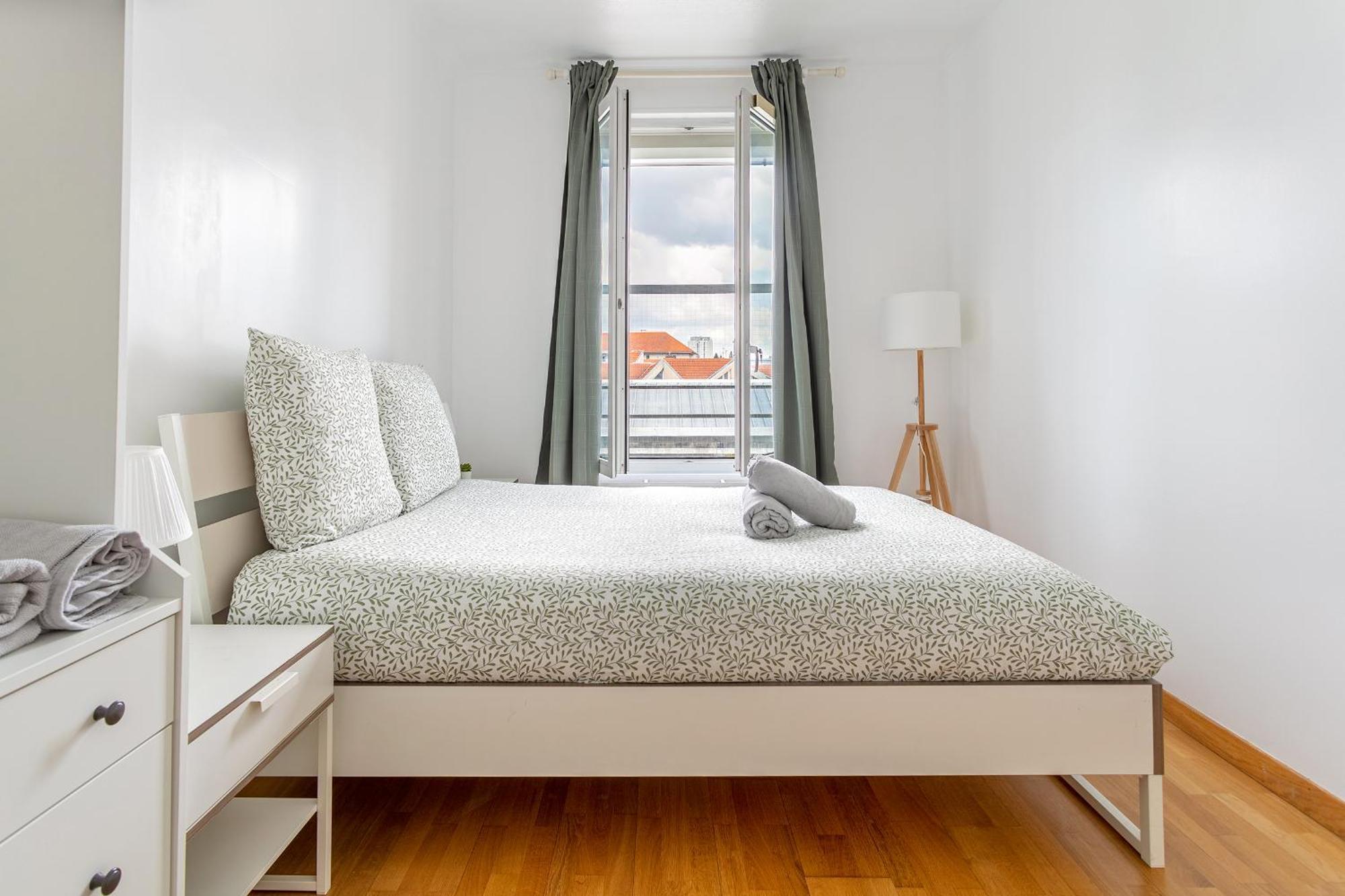 Appartamento Parisian Penthouse With Large Terrasse Pierrefitte-sur-Seine Esterno foto