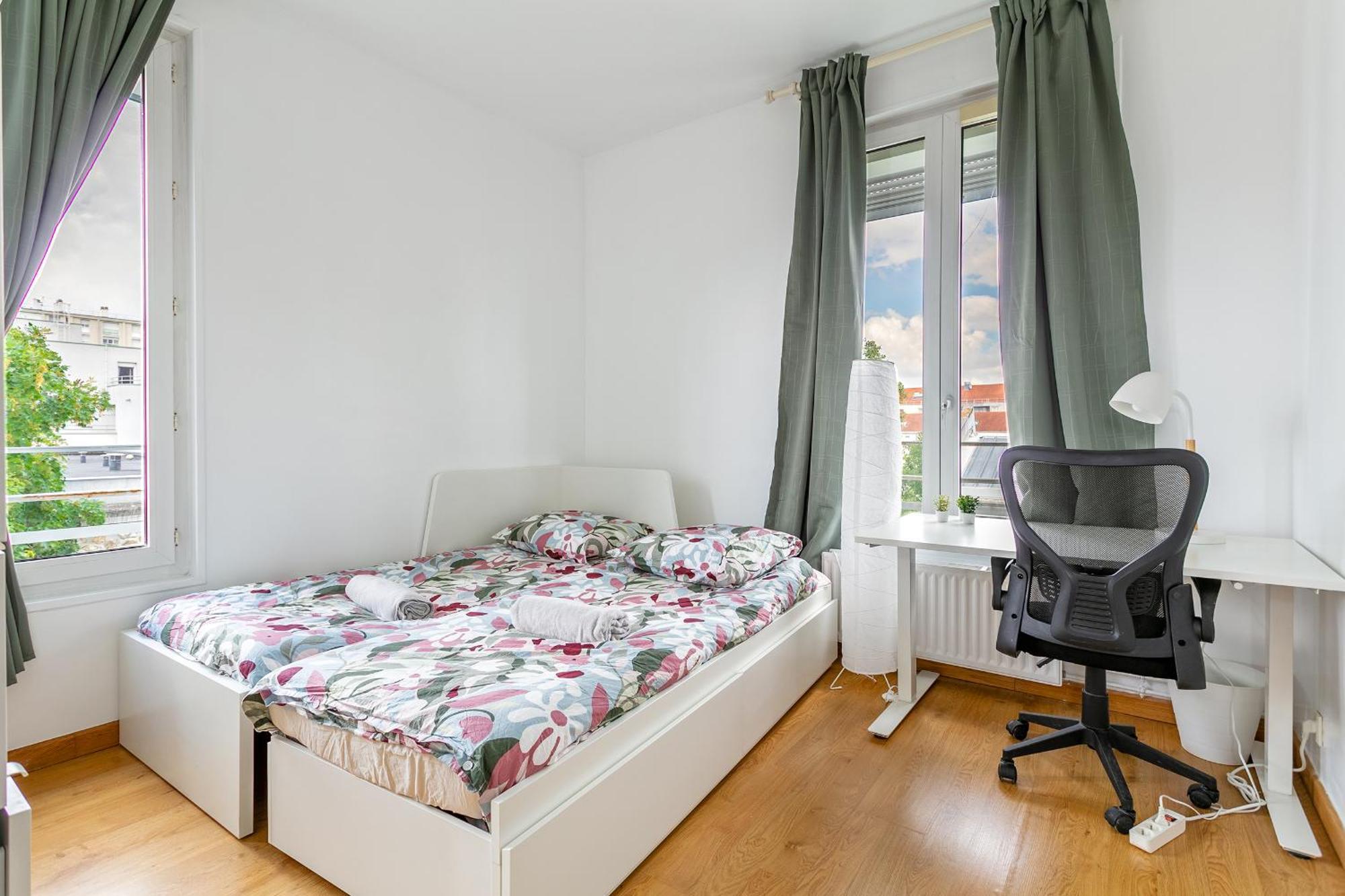 Appartamento Parisian Penthouse With Large Terrasse Pierrefitte-sur-Seine Esterno foto