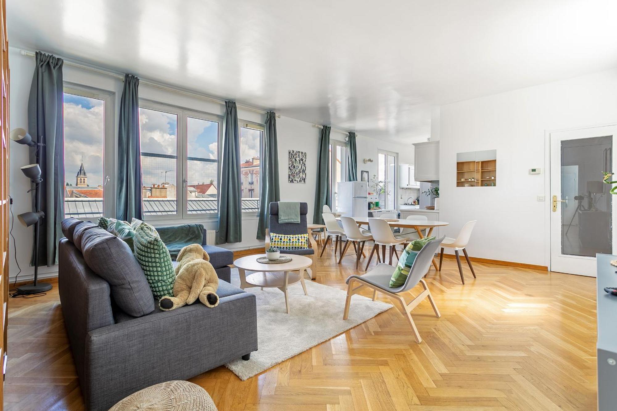 Appartamento Parisian Penthouse With Large Terrasse Pierrefitte-sur-Seine Esterno foto